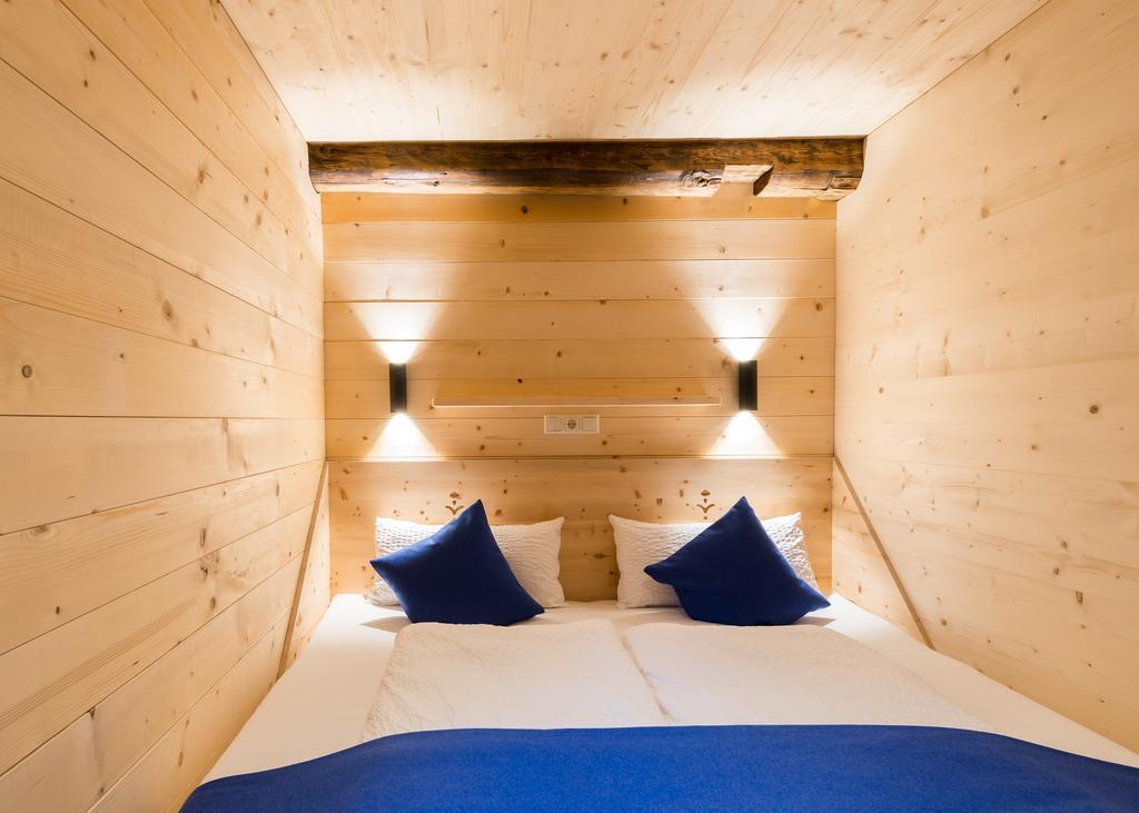 Alfenalm - Ferienwohnungen am Berg - Giatla Haus Innervillgraten Zimmer foto