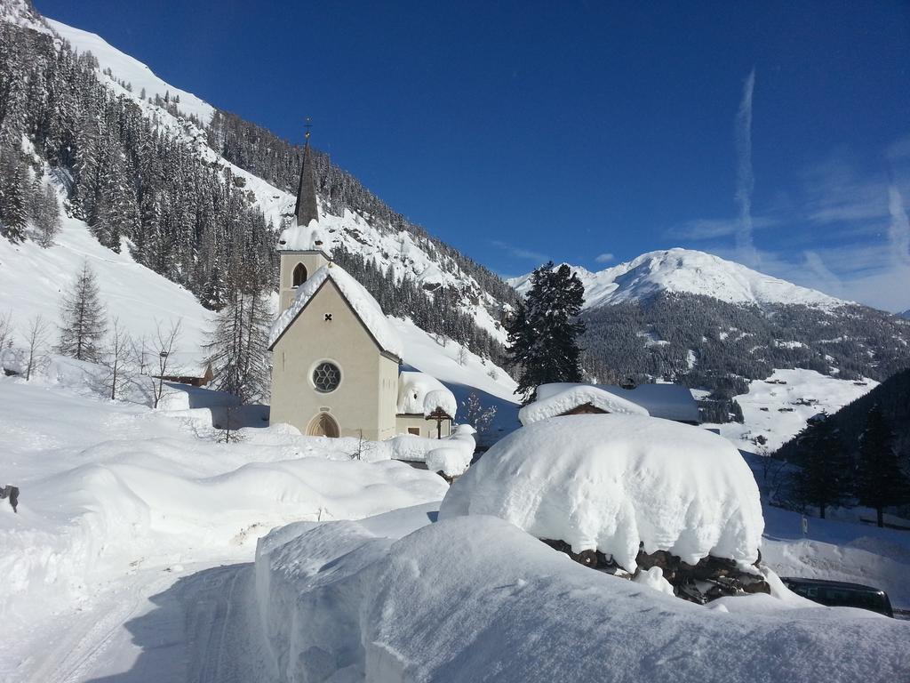 Alfenalm - Ferienwohnungen am Berg - Giatla Haus Innervillgraten Exterior foto